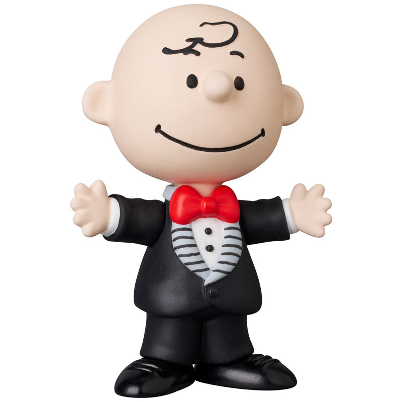 UDF CHARLIE BROWN(TUXEDO Ver.) [メディコムトイ][フィギュア]